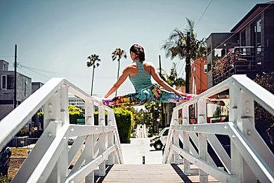 好评心理恐怖《缄默祸运》销量突破50万 下半年登陆主机